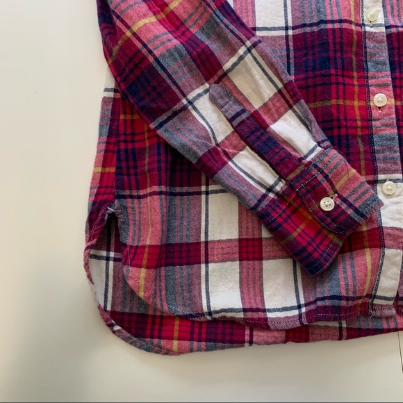 Old Navy Plaid Button Up Collar Long Sleeve Shirt - Picture 7 of 9